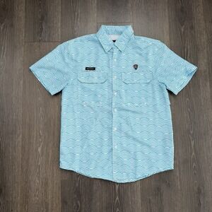 Mad Chuck Mens Button Up Shirt Size M Fishing Performance Outdoors Vented Teal